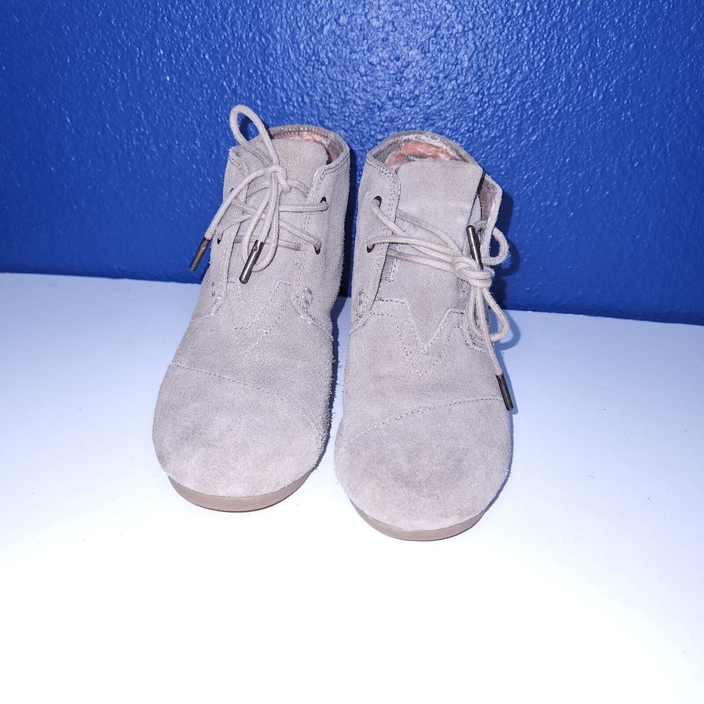 Toms Solid Desert Tan Suede Booties Ankle Lace Up Womens Size 7.5 Wedge